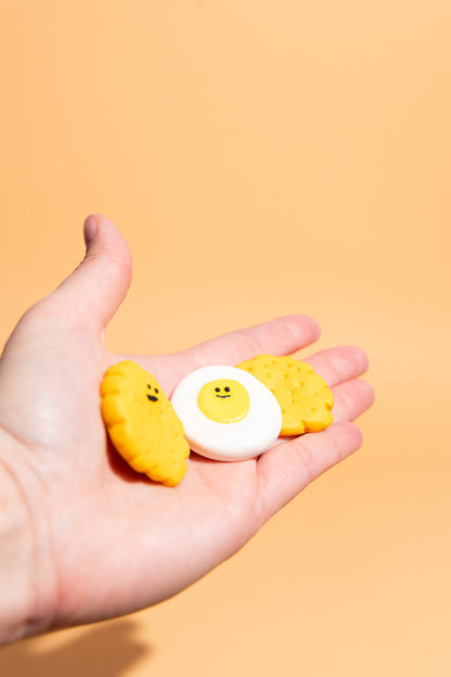Handgemachter Fidget Toy Sorgenstein als Schreibtisch-Accessoire für ADHS und Burnout-Prävention