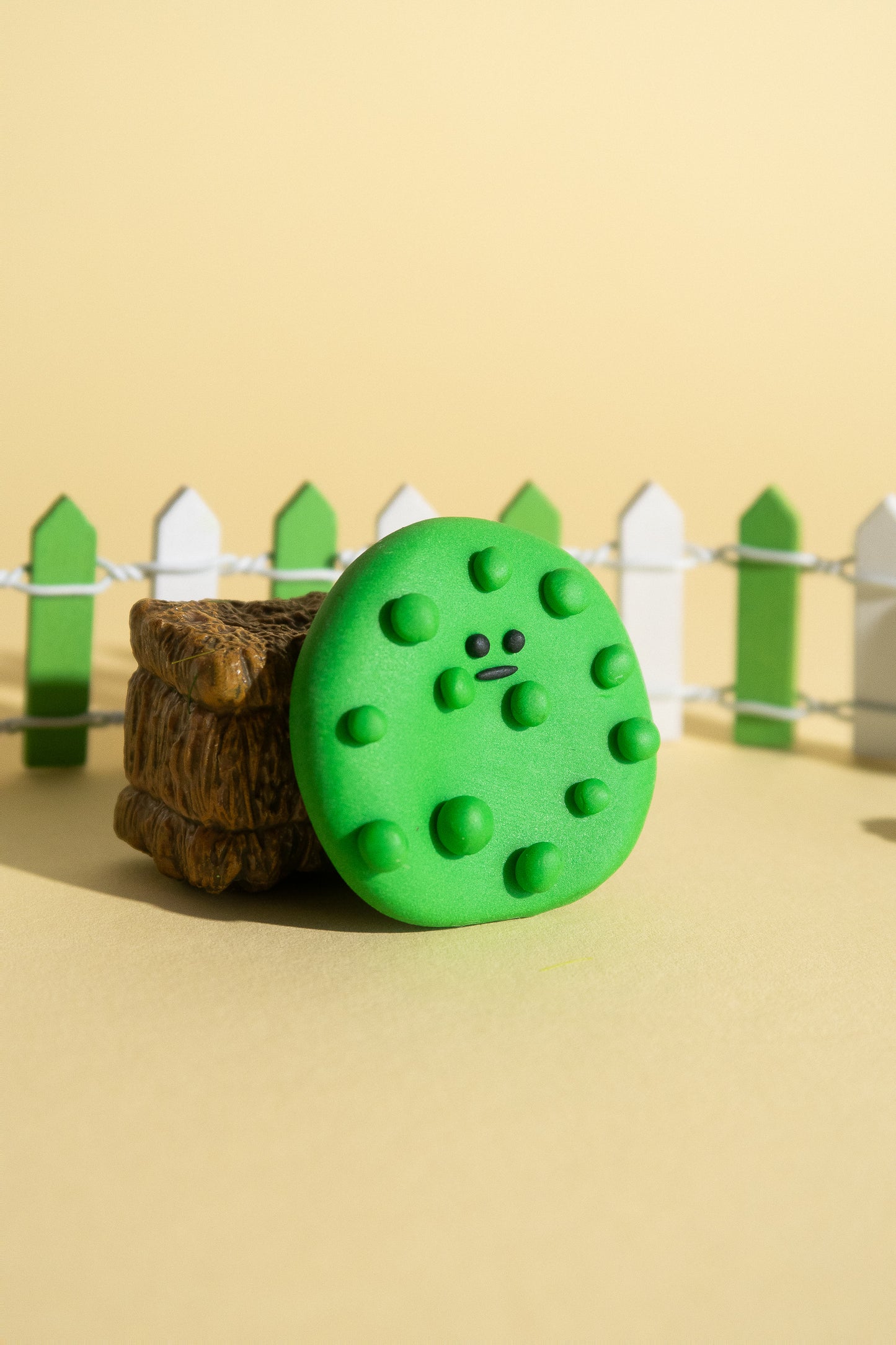 Handgemachter Sorgenstein „Saure Gurke“ | Fidget Toy