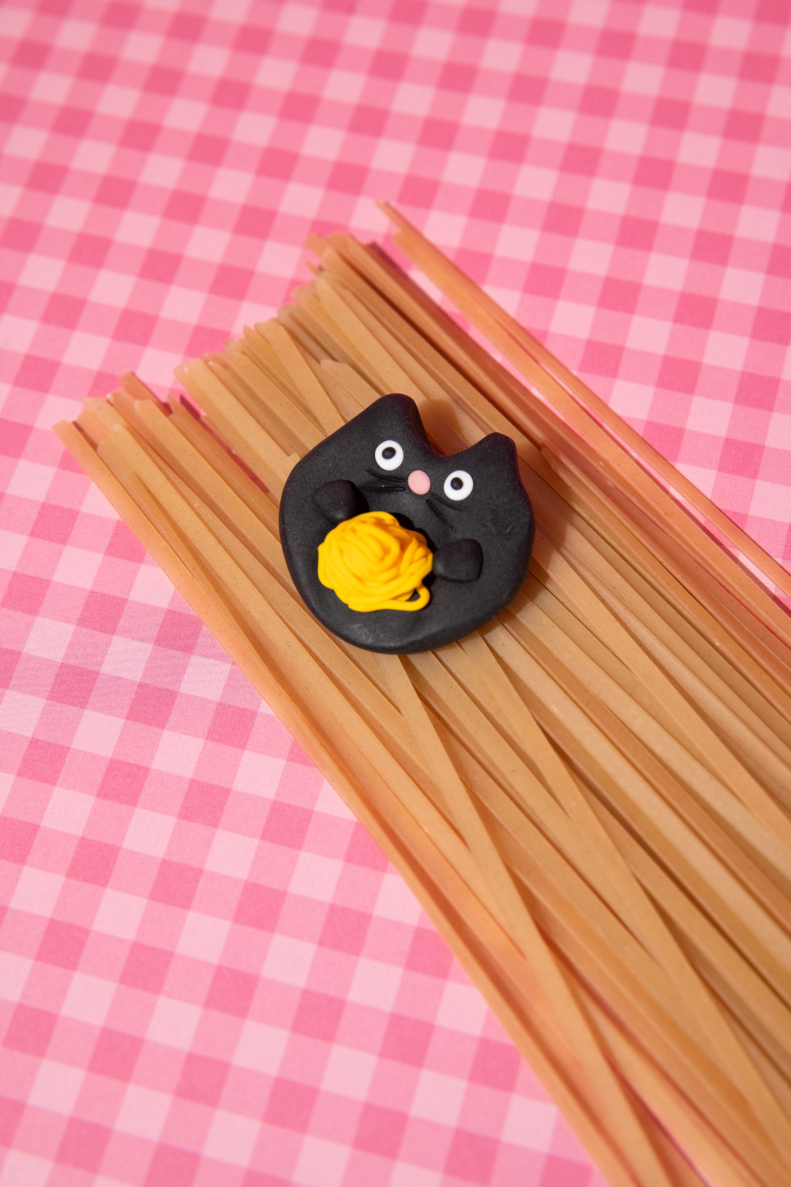 Fidget Toy Katze mit Pasta aus Polymer Clay, handgefertigt
