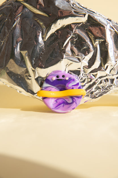 Handgefertigter Planetenstein als beruhigendes Fidget Toy