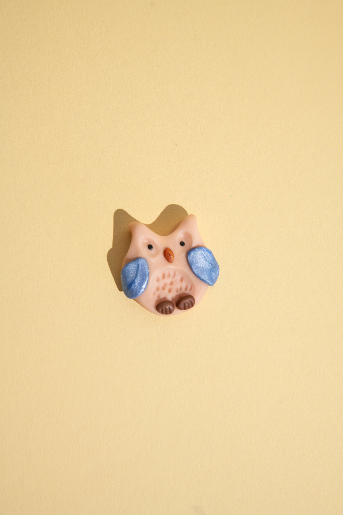 Handgemachter Eulen Sorgenstein aus Polymer Clay für Ruhe und Achtsamkeit
