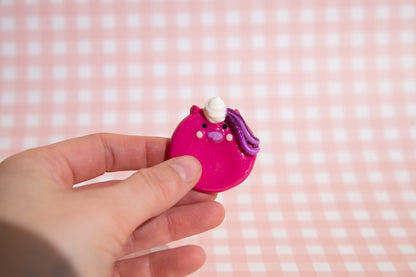 Handgemachter Sorgenstein zur Selbstfürsorge bei Neurodivergenz